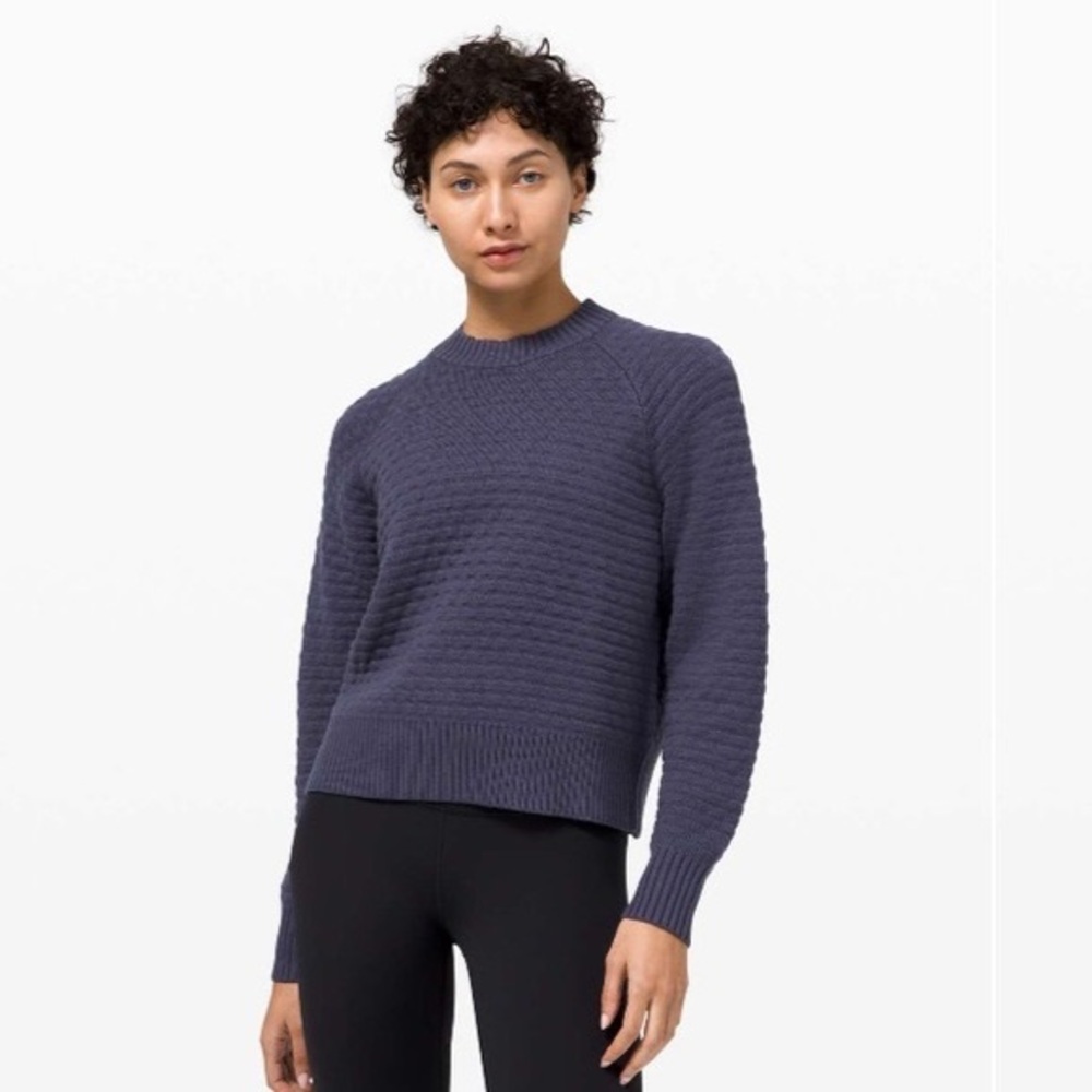 Lululemon‎ | Texture Play Crew Sweater Cadet Blue Cashlu